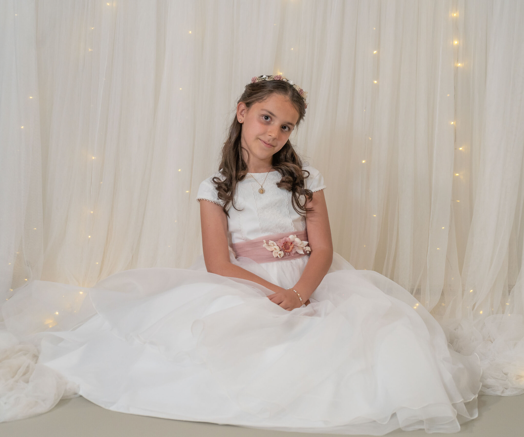 Sesión fotografica de comunión en Z6 studio en Zaragoza