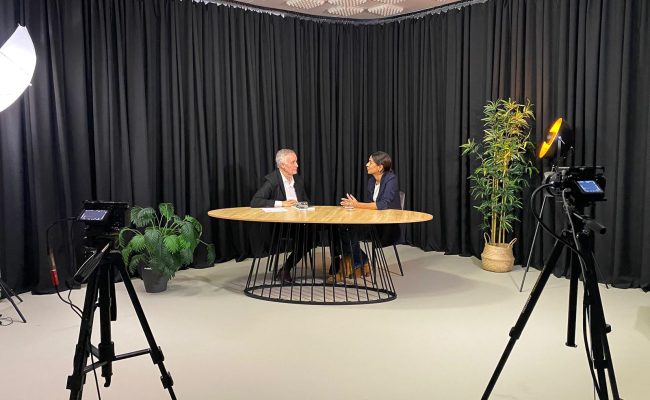 Podcast con José Javier García Campayo en Z6 Studio estudio audiovisual de podcast, fotografía, video y streaming en Zaragoza